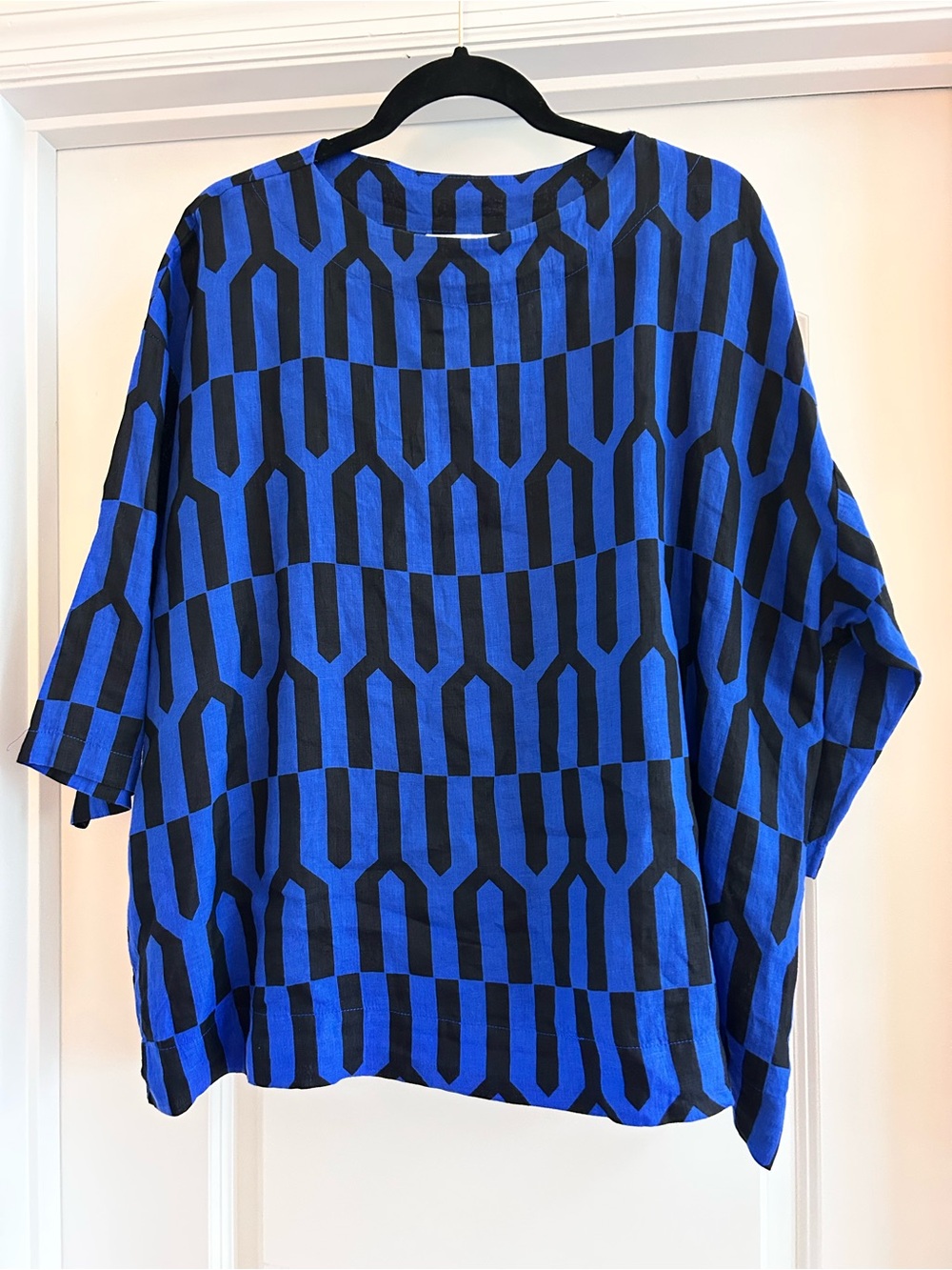 Brynn Walker Linen Top Blue Black Geometric Oversized Tunic small